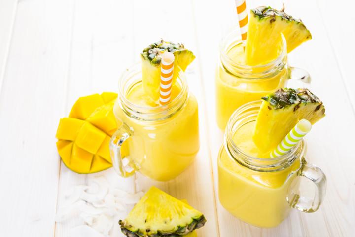 Schnelle Smoothie Rezepte für Kinder und Familien: Mango-Ananas-Smoothie